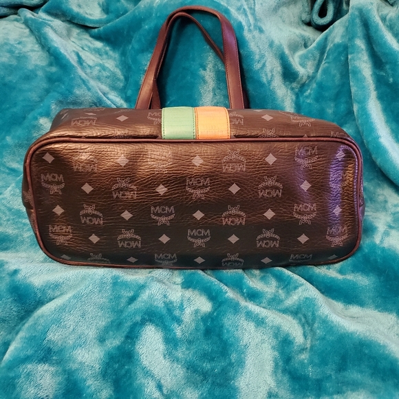 ❌SOLD❌ Mcm tote - Picture 4 of 6